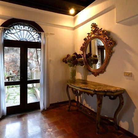 Appartamento Garden Ca' Rezzonico Βενετία Εξωτερικό φωτογραφία
