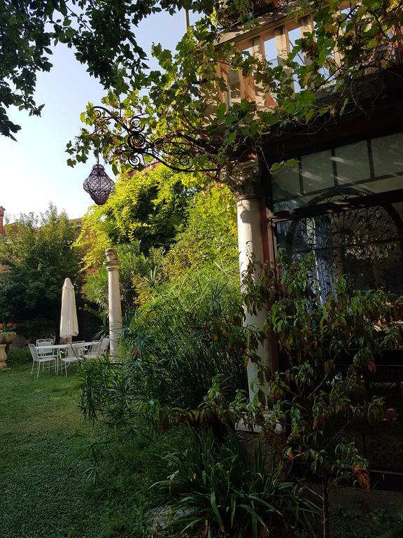Appartamento Garden Ca' Rezzonico Βενετία Εξωτερικό φωτογραφία
